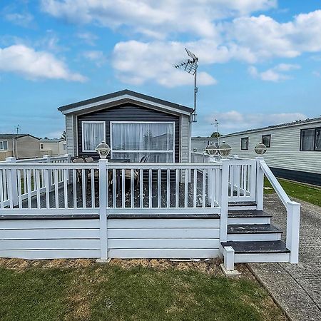 Modern 6 Berth Caravan With Wifi At St Osyth Beach In Essex Ref 28008Pm Clacton-on-Sea Exterior photo