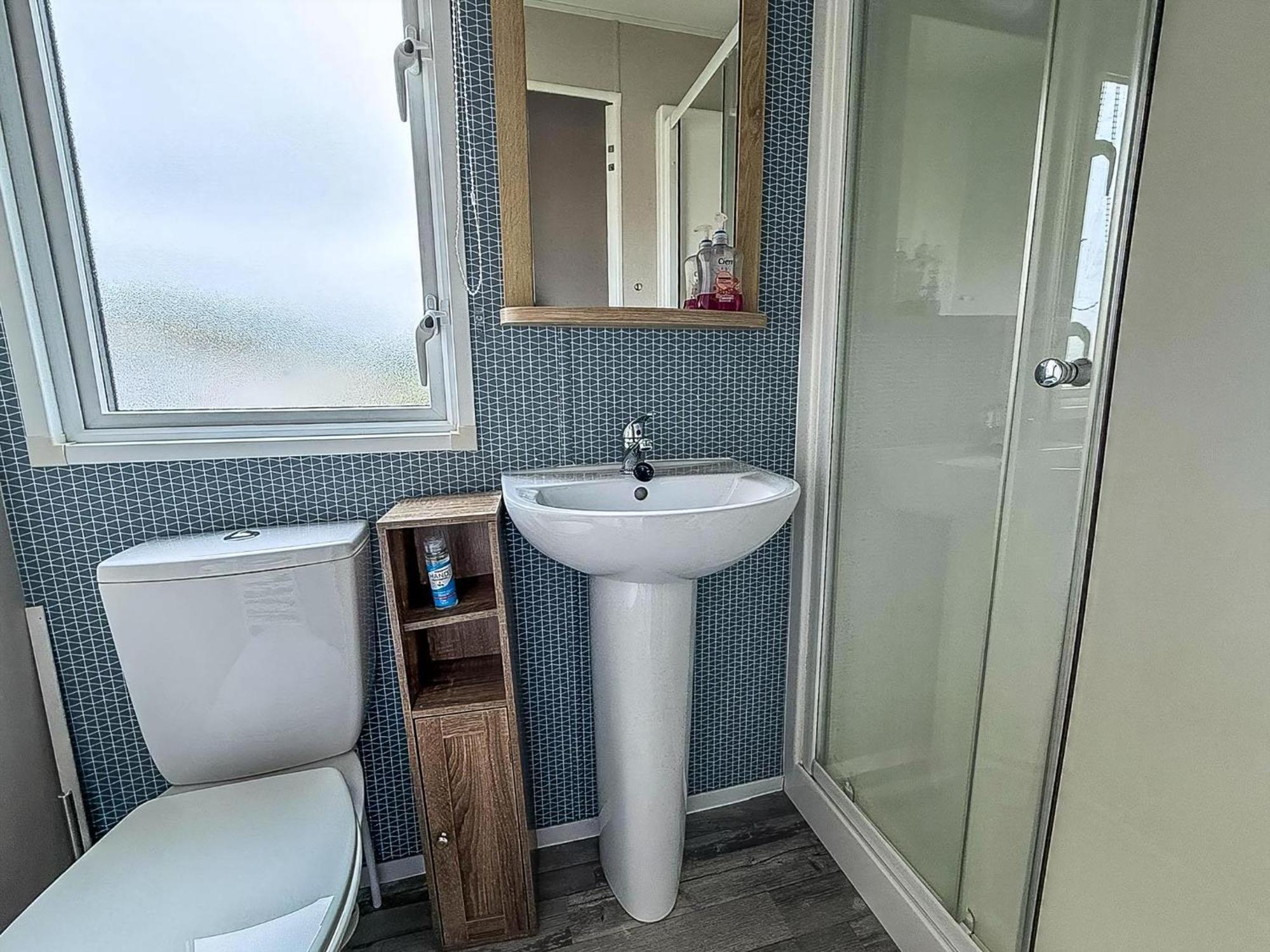 Modern 6 Berth Caravan With Wifi At St Osyth Beach In Essex Ref 28008Pm Clacton-on-Sea Exterior photo